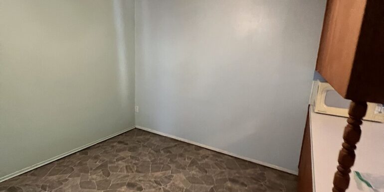 Calgary, Basement, Capitol Hill, 2 Bedrooms, Non-smoking, #79643