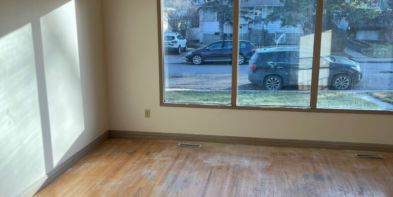 WhatsApp Image 2023-11-05 at 15.39.37 (1)