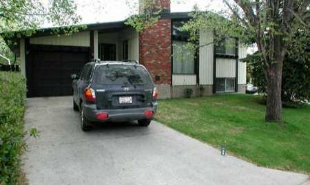 4 bdrm, 2500 sqft, Single family home with Single attached garage in Rundle!
