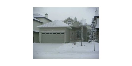 Over 2300sqft spacious 4 level splits single family home in Coventry Hills!