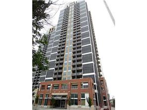 WELCOME TO ALURA! 2 BDRMS 9TH FLOOR HIGHRISE IN DOWNTOWN!