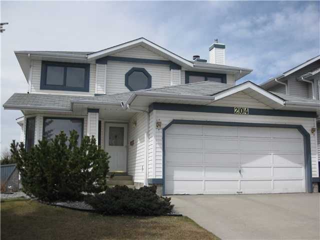 Newly renovated 2 storey home in Riverbend!