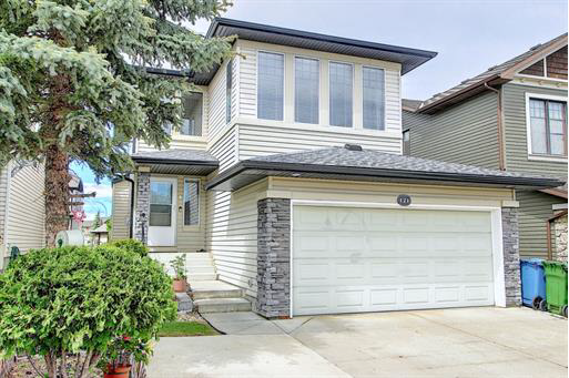 121 Panamount Place NW Calgary, AB T3K 5Y5