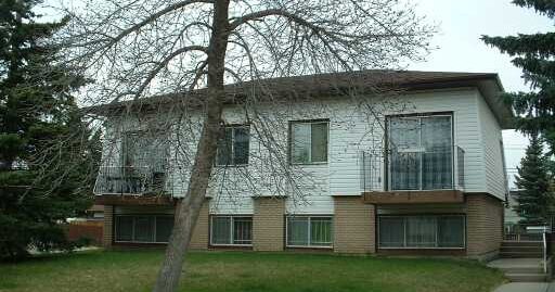 Renovated 2 bedrooms well maintained Duplex in SW Glenbrook!