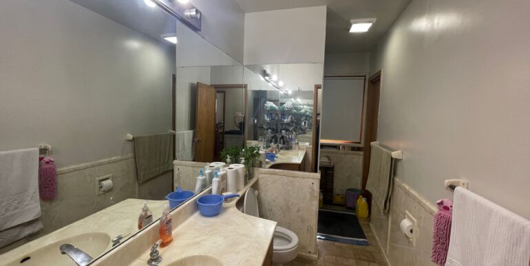 d4132132-a28d-4bc2-963a-58f002ceabce