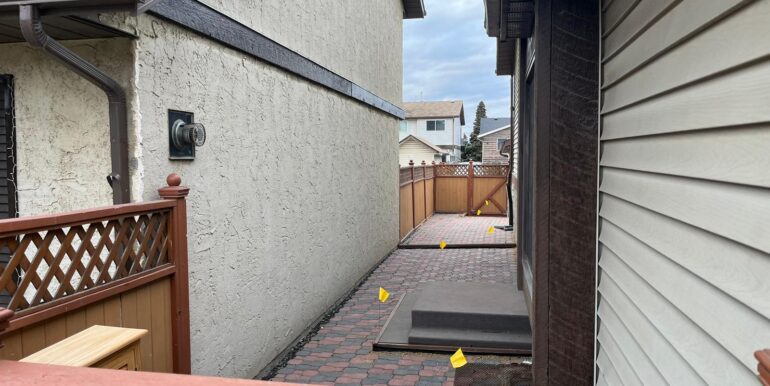 9307c882-4759-44dc-9ac3-4618fdd62630