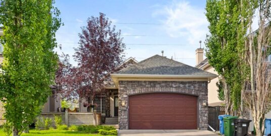 250 Strathridge Place SW Calgary, Alberta T3H 4J3 MLS#:A2246927