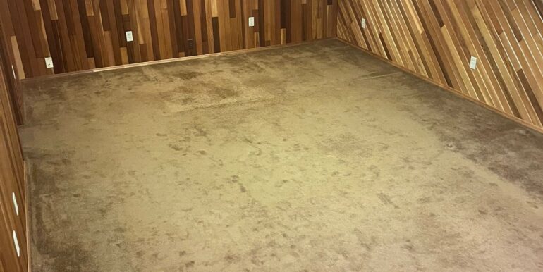 WhatsApp Image 2025-12-02 at 13.49.52 (1)