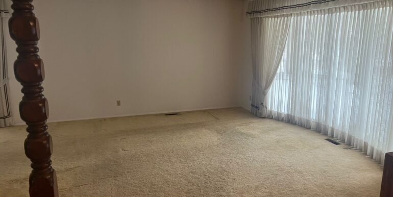 WhatsApp Image 2025-12-02 at 13.49.55