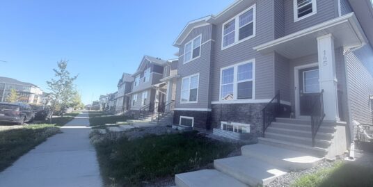 Cozy Few Years New 2-Storey 3-Bedroom Home in Ambleton